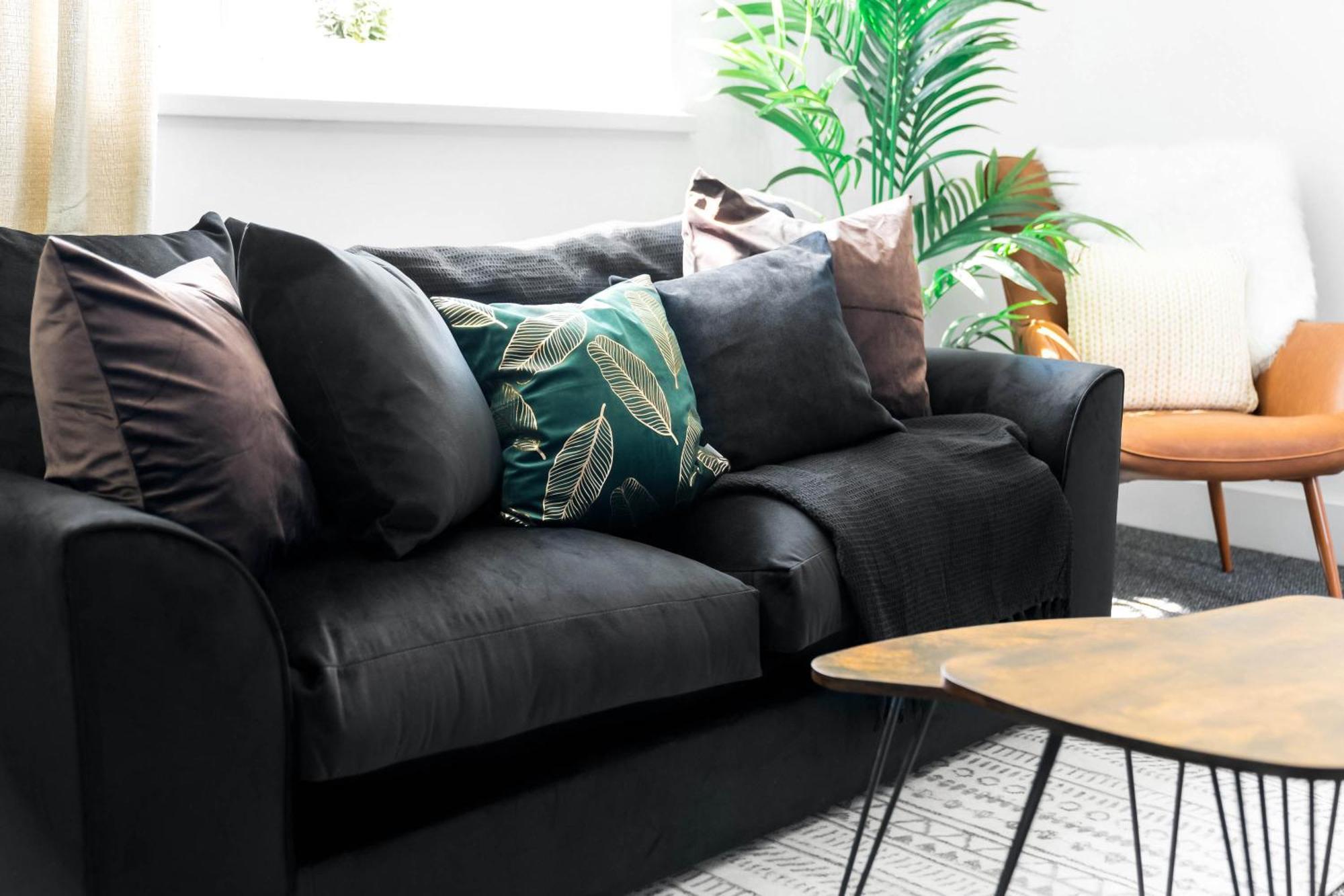 Luxe Apartment - Rowley Regis - Parking - Top Rated - Netflix - Wifi - 49Bg Cradley Heath ภายนอก รูปภาพ